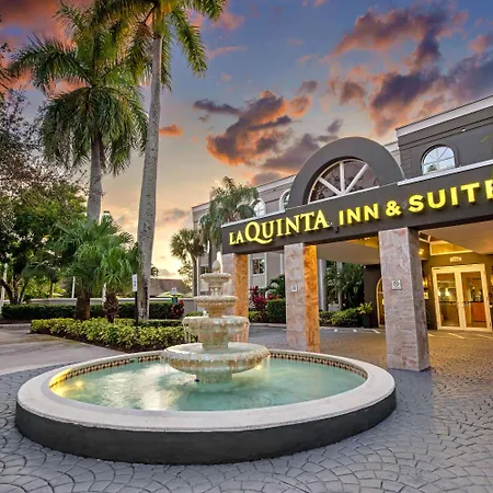 La Quinta By Wyndham Coral Springs South Hotel
